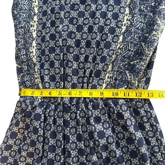 19 Cooper Blue and White Patterned beach style. - Picture 6 of 8